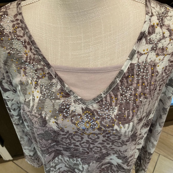 Top - Women’s top - Picture 3 of 4